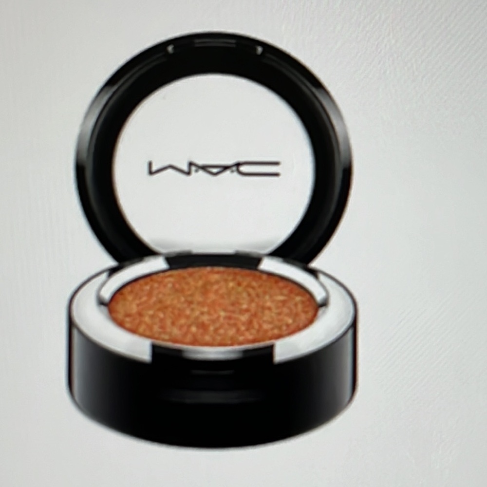 MAC Objet d’art eyeshadow dazzleshadow extreme NEW
